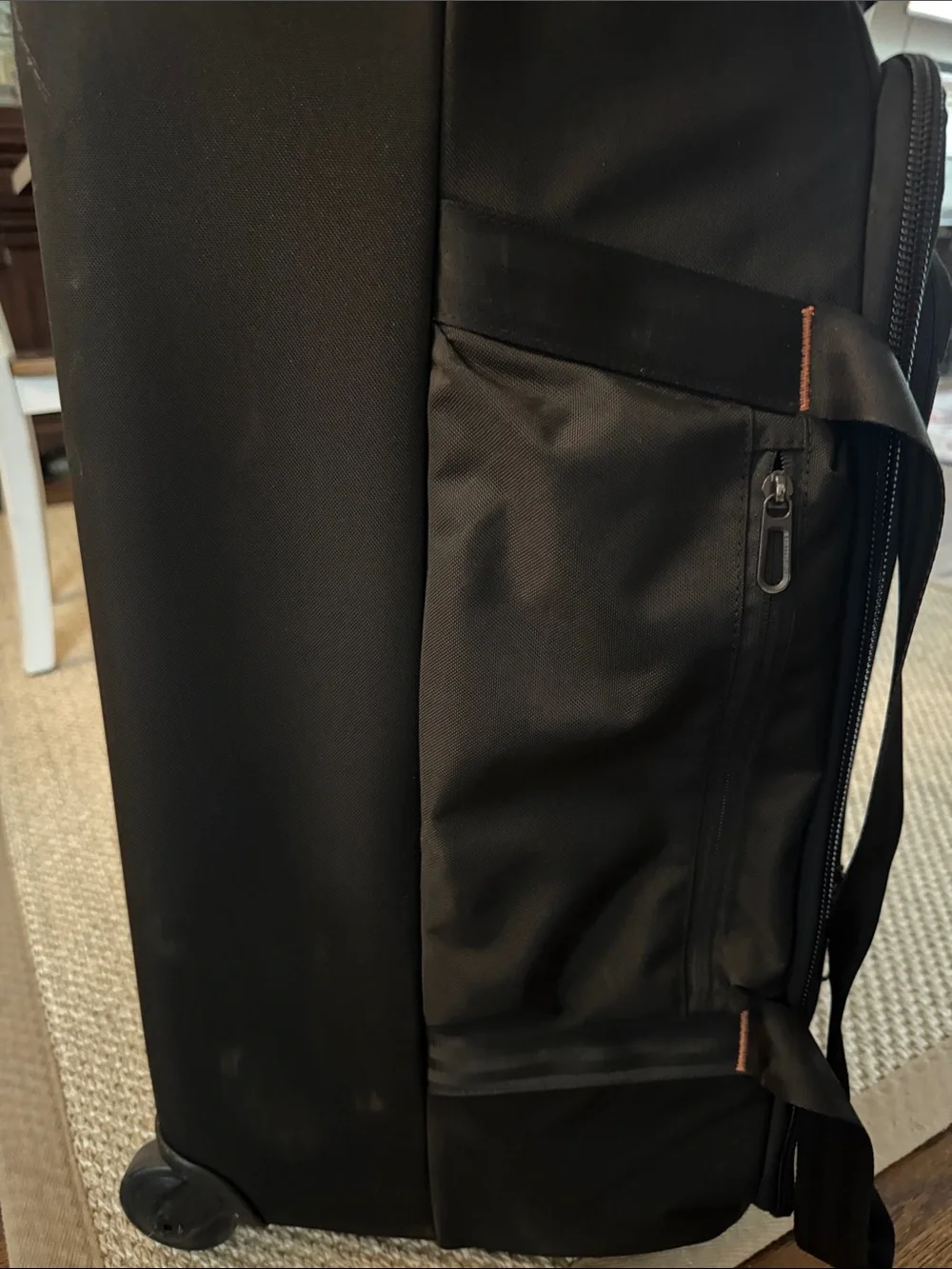 Briggs & Riley Black Men’s Travel Duffel with Shoulder Strap